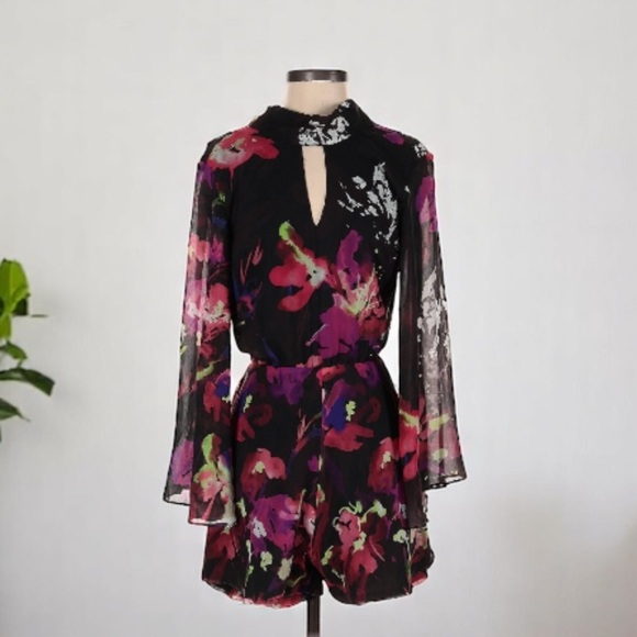 Askari Open Back Romper | SIZE XS - Picture 2 of 6